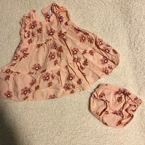 Newborn baby dress and bloomers